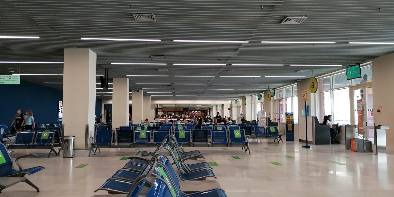 Αεροδρόμιο Χανίων: Απογειώθηκε η κίνηση επιβατών και πτήσεων τον Απρίλιο, στα επίπεδα του 2019