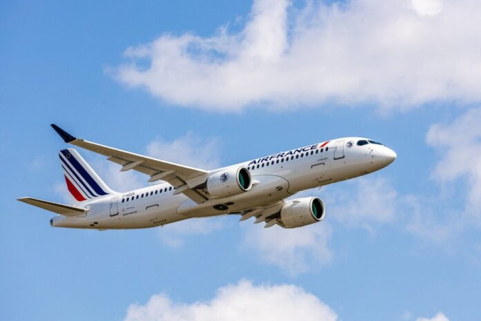 Η Air France παρέλαβε το πρώτο νέο αεροσκάφος A220 από την Airbus