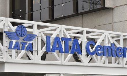 Η IATA επιμένει ότι η καμπίνα του αεροσκάφους είναι «χαμηλού κινδύνου»